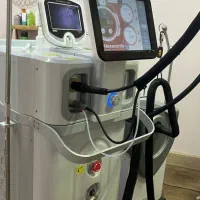 اپراتور دستگاه الکس