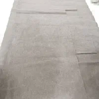 موکت قهوه‌ای  خوش‌جارو  مرتب