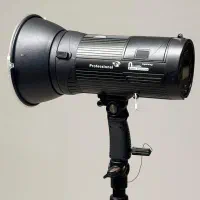 فلاش پرتابل professional مدل N680A ظرفیت ۶۸۰ ژول