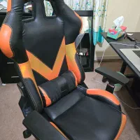 صندلی گیمینگ theone