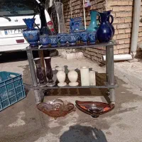اشیای قدیمی و میز