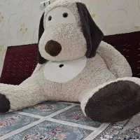 عروسک غول پیکر سگ