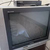 تلویزیون بیست یک همراه با دستگاه دیجیتالی|تلویزیون و پروژکتور|کرمانشاه, |دیوار