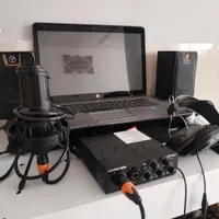لب تاپ hp و کارت صدا و میکروفون