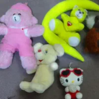 تعدادی عروسک سالم