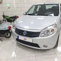 ساندرو اتومات|خودرو سواری و وانت|کرمان, |دیوار