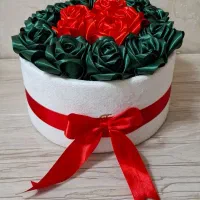 باکس ودسته گل رز روبانی شب یلداتولدخاستگاری.زایمان