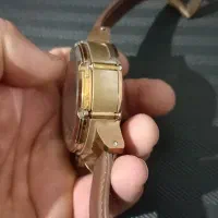 س.اعت|ساعت|رشت, یخسازی|دیوار