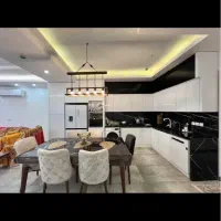 اپارتمان‌تک واحدی‌واقع‌ گلسار بلوار گیلان ۱۲۷ متر