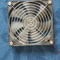 فن 12 ولت دور بالا