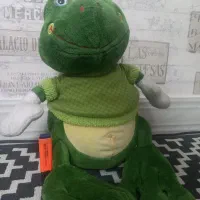 تعداد محدودی عروسک|اسباب‌‌بازی|بابل, |دیوار