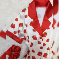 شلوارورزشی،لباس خواب،کفش کوهنوردی،تشک پنبه گل،پتو|تجهیزات ورزشی|شیراز, لاله|دیوار