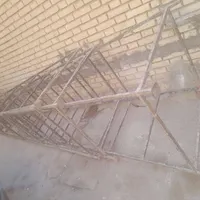 چهار پایه فلزی ۲نیم متری