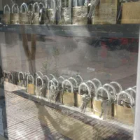 قفل آویز معمولی قفل آویز گاردی کلید سازیها|مصالح و تجهیزات ساختمان|قم, نیروگاه|دیوار