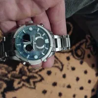 ساعت مچی|ساعت|بروجرد, |دیوار