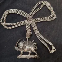 گردنبند نقره شیر و خورشید