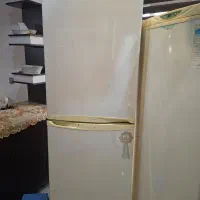 یخچال تمام فریزر و نیمه فریزر