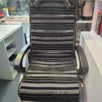 صندلی چرخدار مدیریتی در حد نو