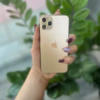 iphone 11pro|موبایل|قم, جهان بینی|دیوار