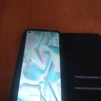 یک گوشی Aیازده  تمیز وسالم  فقط یک ماه استفاده شده