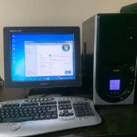 کامپیوتر کیس و کامپیوتر و کیبورد