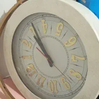 ساعت پایه دار