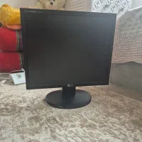 مانیتور ال جی و به همراه کیبورد