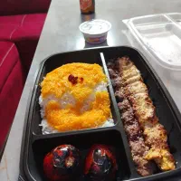 نیروی خانوم برای تمیزکاری رستوران(شیفت شب)