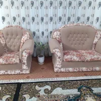 مبل تمیز به همراه عسلی