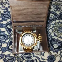 ساعت گودزیلا ۴ موتور فعال