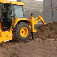 خدمات بیل بکهو لودر