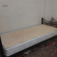 تشک پارسال خریدم نوعه|تخت و سرویس خواب|خمینی‌شهر, |دیوار