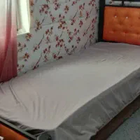 تخت و تشک یک نفره