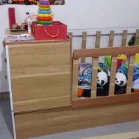 تخت خواب نوزاد و نوجوانانه