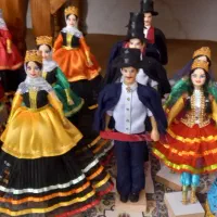صنایع دستی عروسک با لباس سنتی .گلیم|اسباببازی بچه|نسیمشهر, |دیوار