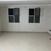 ۷۶متری/بر خیابان اصلی/وام دار