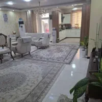 خرید تک واحده خوش نقشه در خیابان یک ترابری
