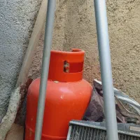 جاروبرقی وکپسول گاز