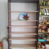 کتابخانه‌ سالم ۷ طبقه