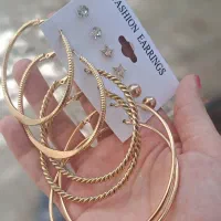 گردنبند و دستبند های حراج
