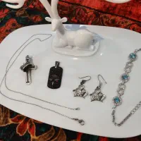 دستبند مینیمال الماس زنجیر و پلاک گوشواره گردنبند|جواهرات|مشکیندشت, |دیوار