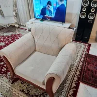 نیم ست مبلمان و ۲عدد مبل تک