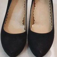 کفش مجلسی|کیف، کفش، کمربند|اسفراین, |دیوار