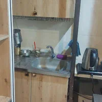 میز مدیریت  صندلی و کتابخانه