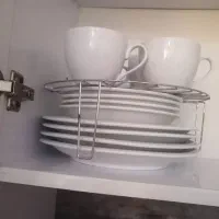 ظرف و لیوان کاملا سالم و بدون خط خوردگی ۴ نفره