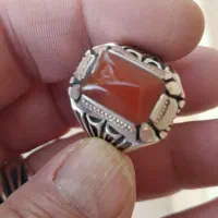 عقیق سرخ کهنه تراش