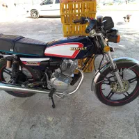 موتور سیکلت همتاز 200