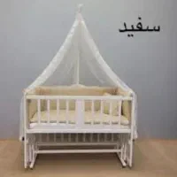 تخت کنار مادر