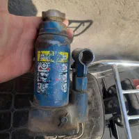 جک نیسان روغنی ۳تن