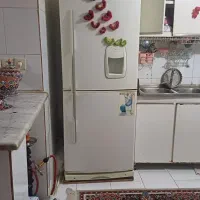 یخچال فریزر کاملا سالم موتور سالم